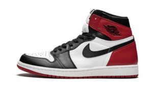 AJ Jordan 1 Retro High OG “Black Toe”