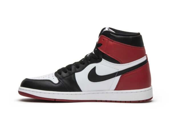 Air Jordan 1 Retro High OG Black Toe - Image 3