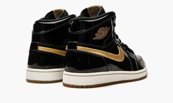 Air Jordan 1 Retro High OG Black/Metallic Gold - Image 4