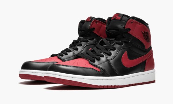 Air Jordan 1 Retro High OG Bred - Image 3