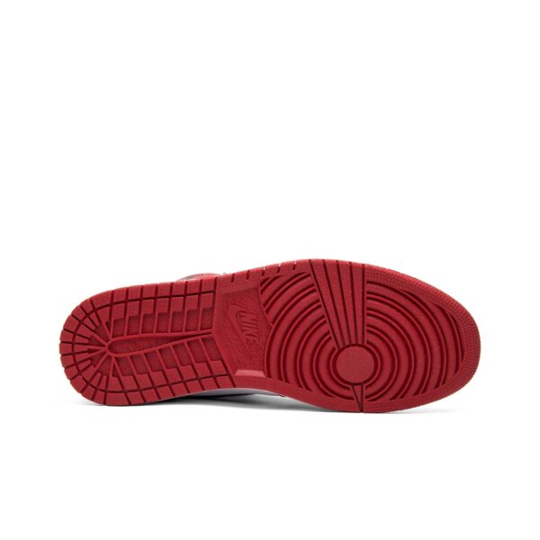 Air Jordan 1 Retro High OG Chicago 2015 555088-101 - Image 4