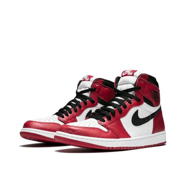 Air Jordan 1 Retro High OG Chicago - Image 3
