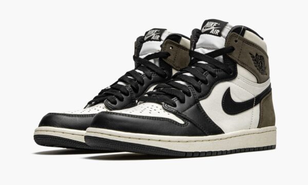 Air Jordan 1 Retro High OG Dark Mocha - Image 3