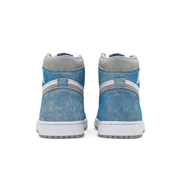 Air Jordan 1 Retro High OG Hyper Royal 555088-402 - Image 6