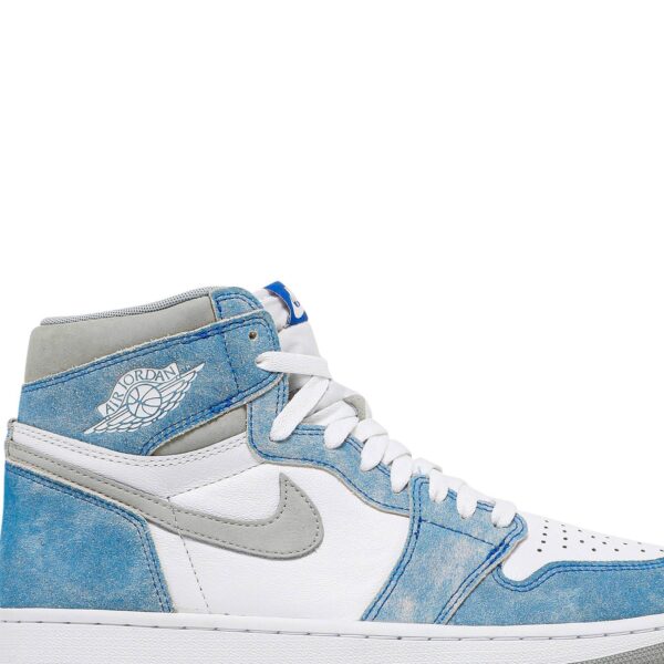 Air Jordan 1 Retro High OG Hyper Royal 555088-402 - Image 2