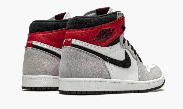 Air Jordan 1 Retro High OG “Light Smoke Grey” - Image 4