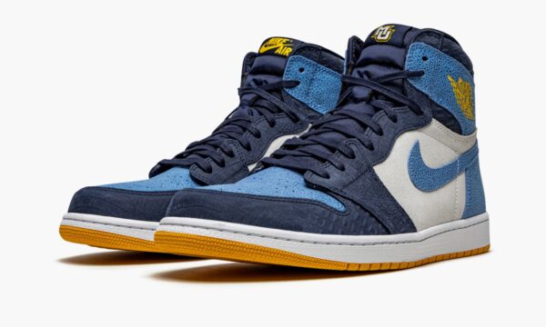 Air Jordan 1 Retro High OG Marquette PE - Image 3