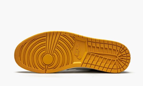 Air Jordan 1 Retro High OG Marquette PE - Image 6