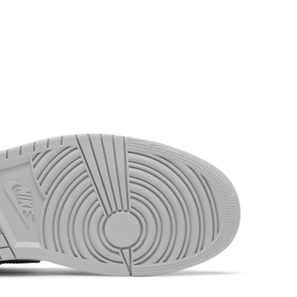 Air Jordan 1 Retro High OG Stage Haze 555088-108 - Image 5