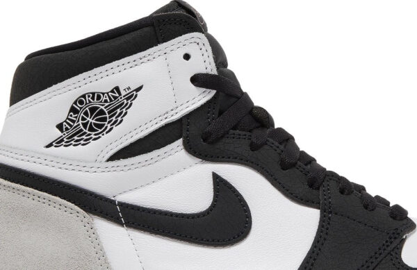 Air Jordan 1 Retro High OG Stage Haze - Image 3