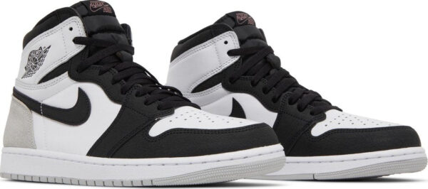 Air Jordan 1 Retro High OG Stage Haze - Image 4