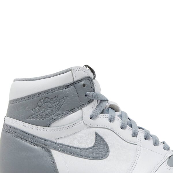 Air Jordan 1 Retro High OG 'Stealth' 555088-037 - Image 2