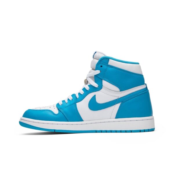 Air Jordan 1 Retro High OG UNC 555088-117 - Image 3