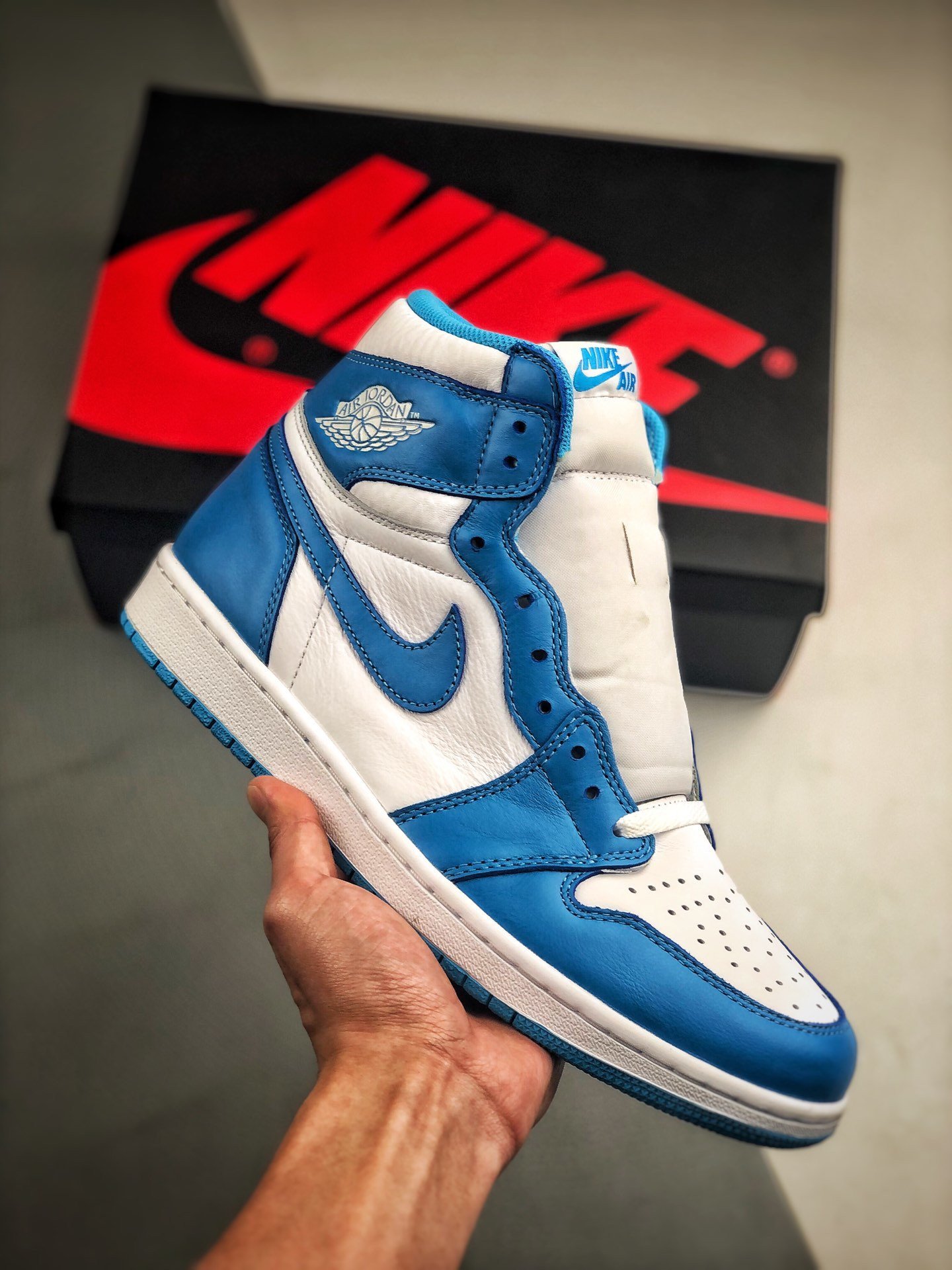 Air Jordan 1 Retro High OG UNC Dark Powder Blue/White