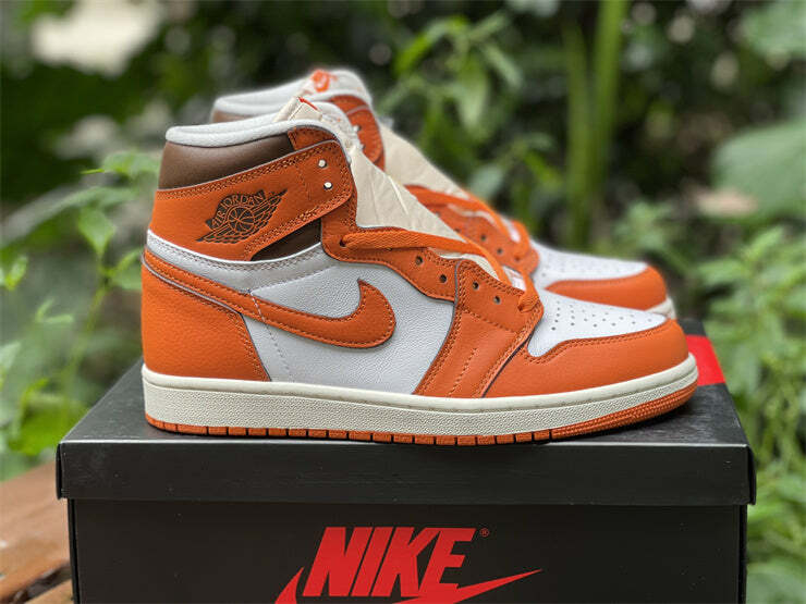 Air Jordan 1 Retro High OG WMNS Starfish