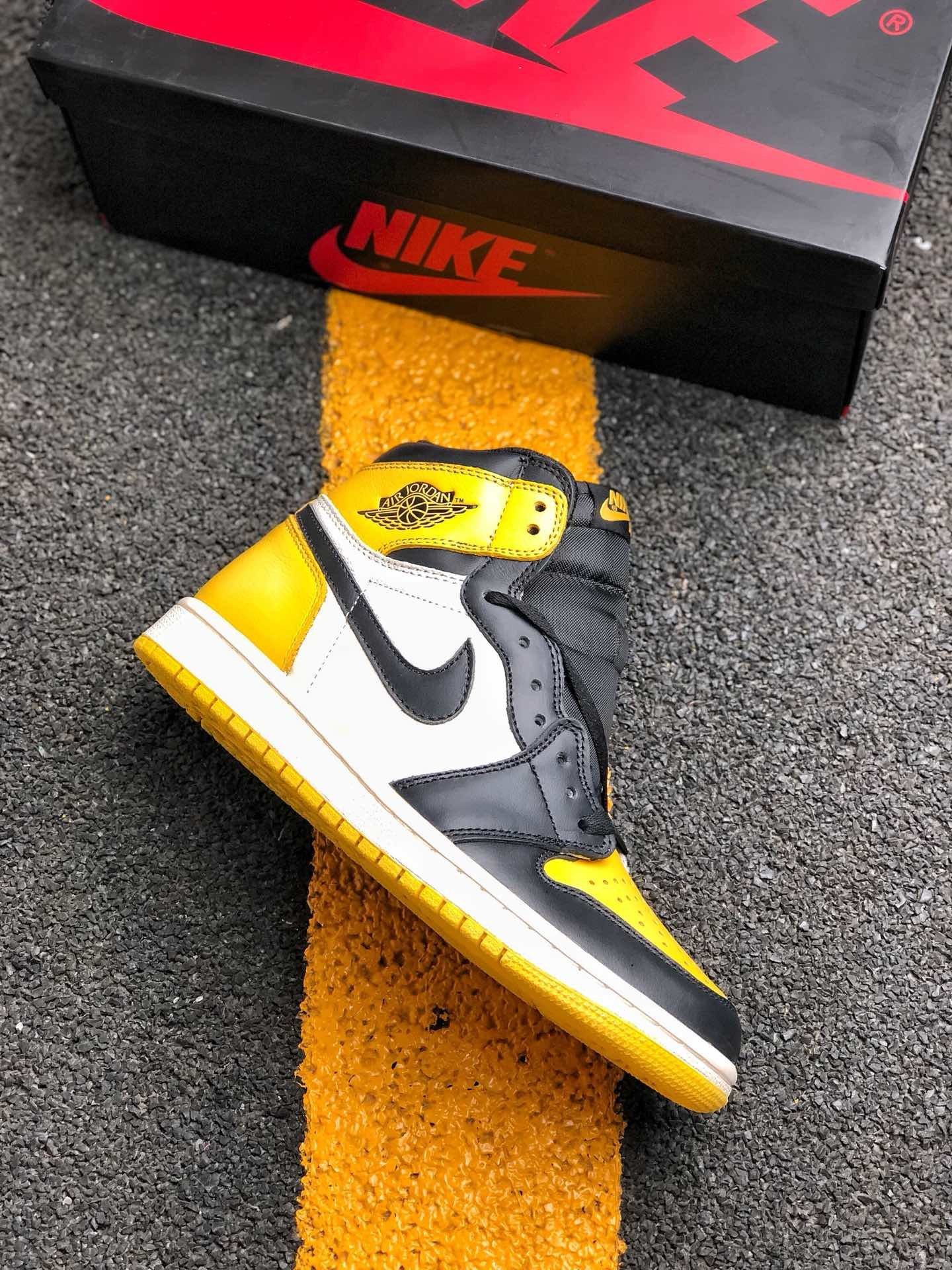 Air Jordan 1 Retro High OG "Yellow Toe" AR1020-700