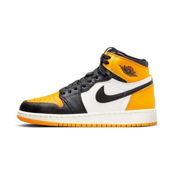 Air Jordan 1 Retro High OG Yellow Toe - Image 4