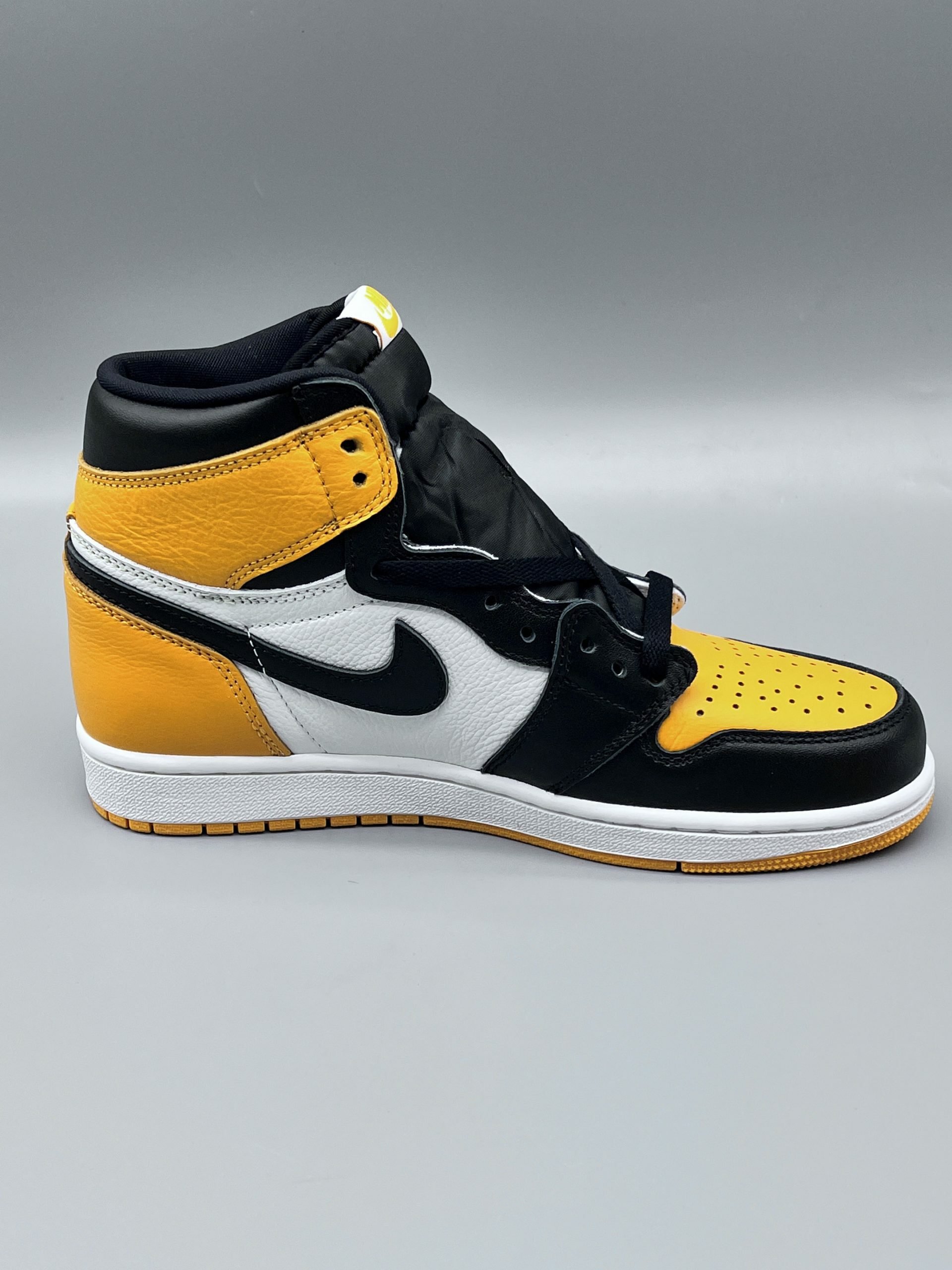Air Jordan 1 Retro High OG Yellow Toe Men's Size 7-12 US, Women's Size 5.5-10 US
