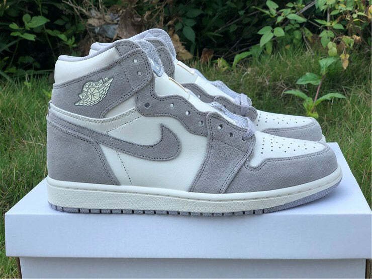 Air Jordan 1 Retro High Pale Ivory (W)