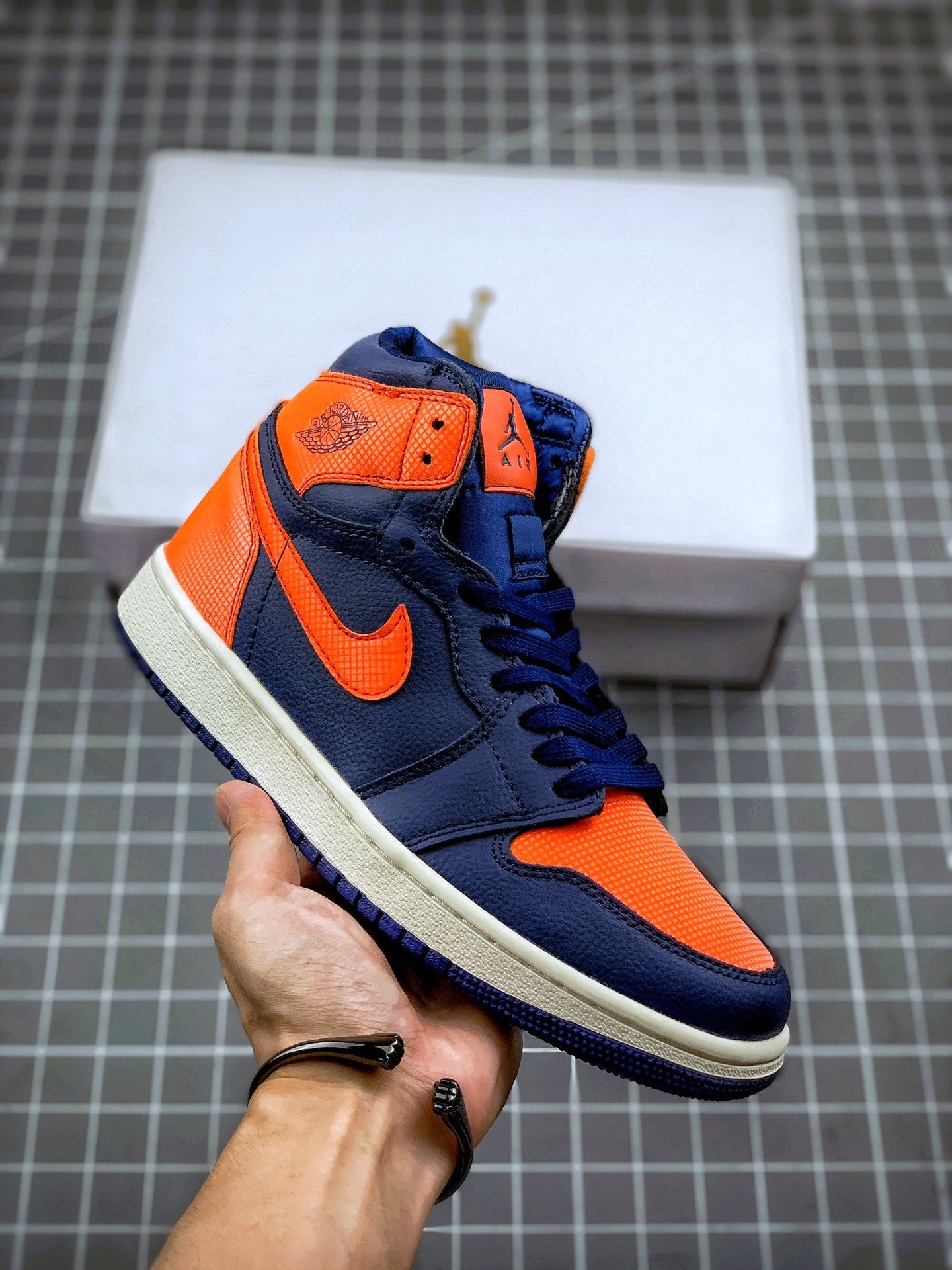 Air Jordan 1 Retro High Premium Blue Void AH7389-408