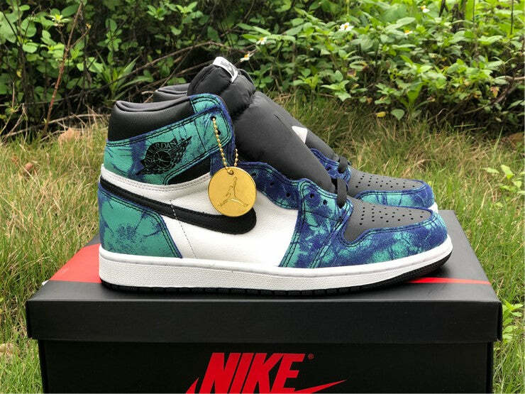 Air Jordan 1 Retro High Tie Dye (W)