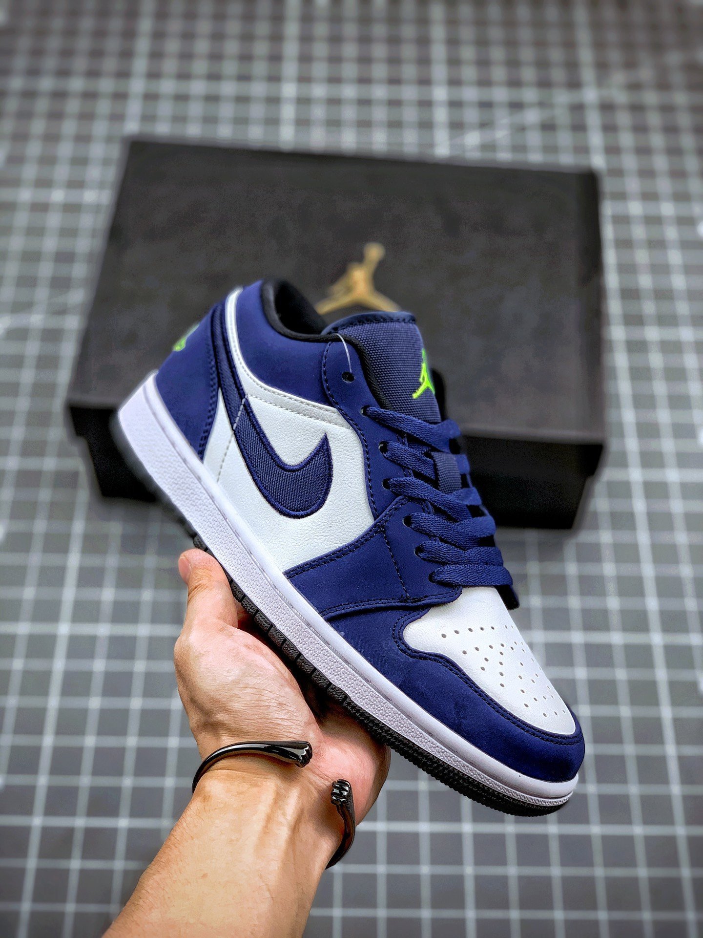 Air Jordan 1 Retro Low 'Insignia Blue' 553558-405