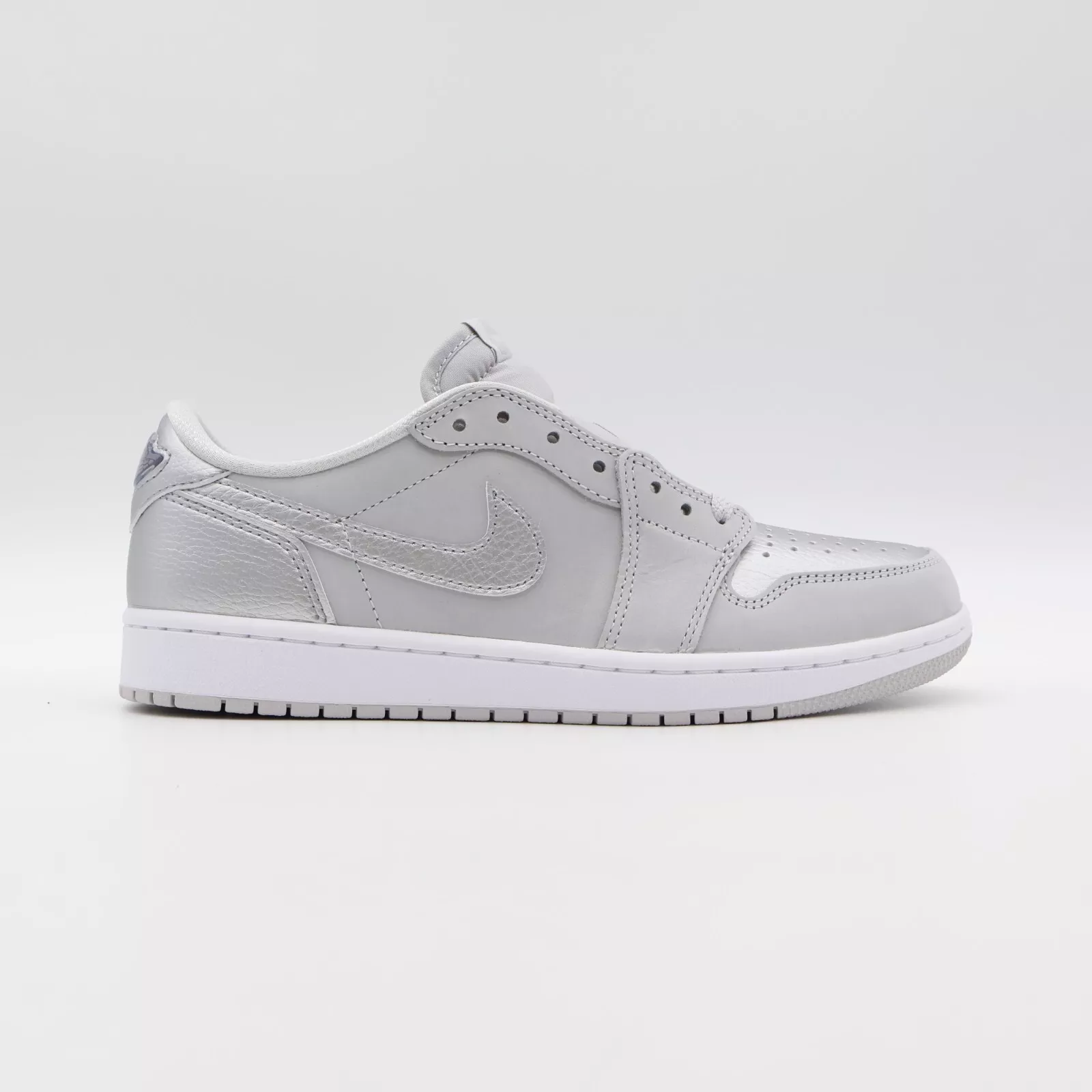 Air Jordan 1 Retro Low OG 'Metallic Silver' CZ0790-002