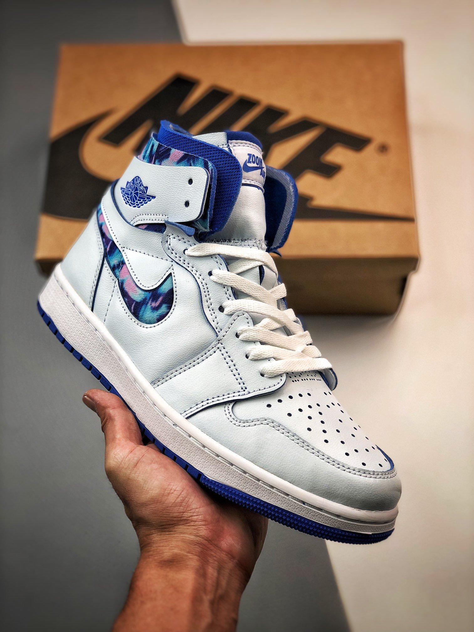 Air Jordan 1 Zoom CMFT "25 Years In China" DV5575-140