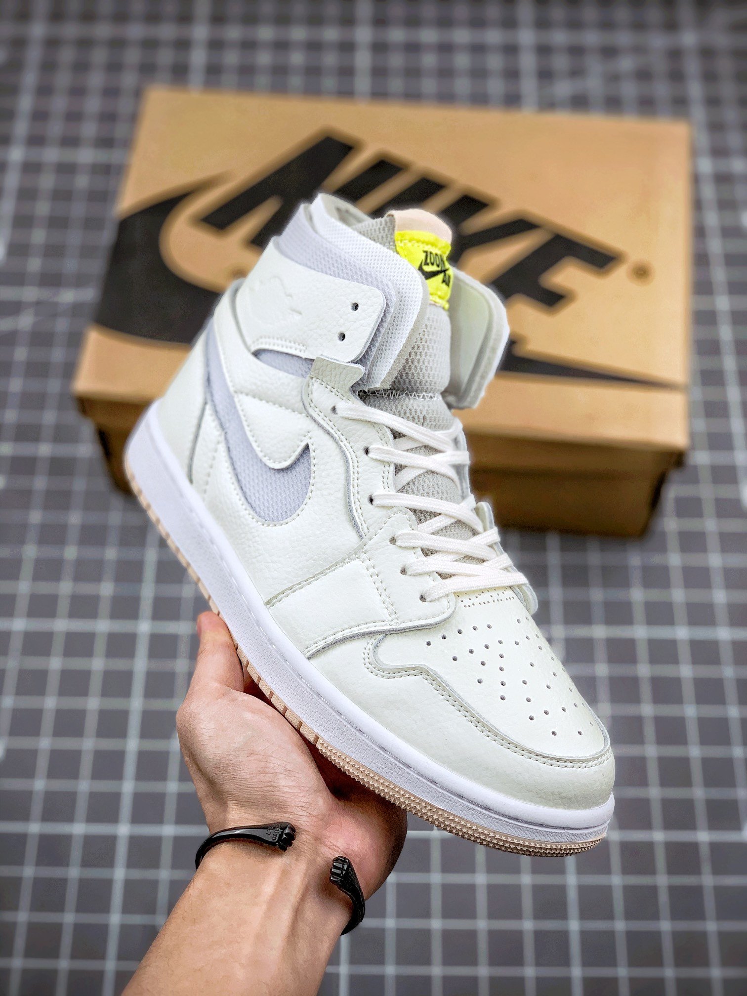 Air Jordan 1 Zoom CMFT Sail/Pearl White-LT Voltage Yellow II CT0979-107