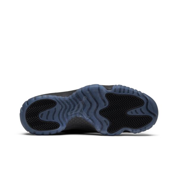 Air Jordan 11 Retro 'Cap and Gown' 378037-005 - Image 4