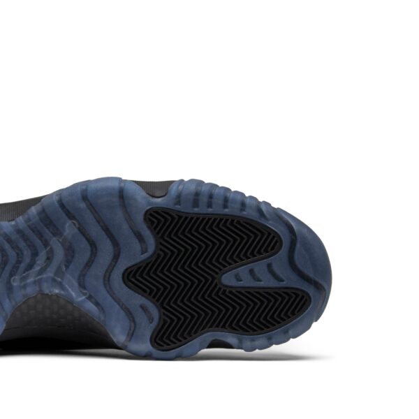 Air Jordan 11 Retro 'Cap and Gown' 378037-005 - Image 5