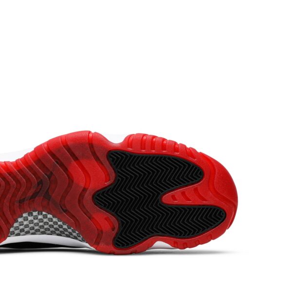 Air Jordan 11 Retro Low Concord-Bred AV2187-160 - Image 5