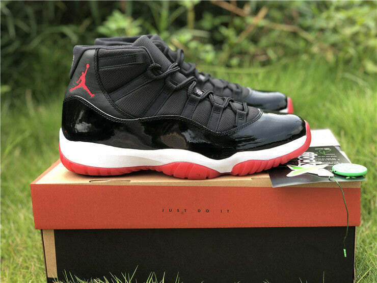 Air Jordan 11 Retro Playoffs Bred (2019)