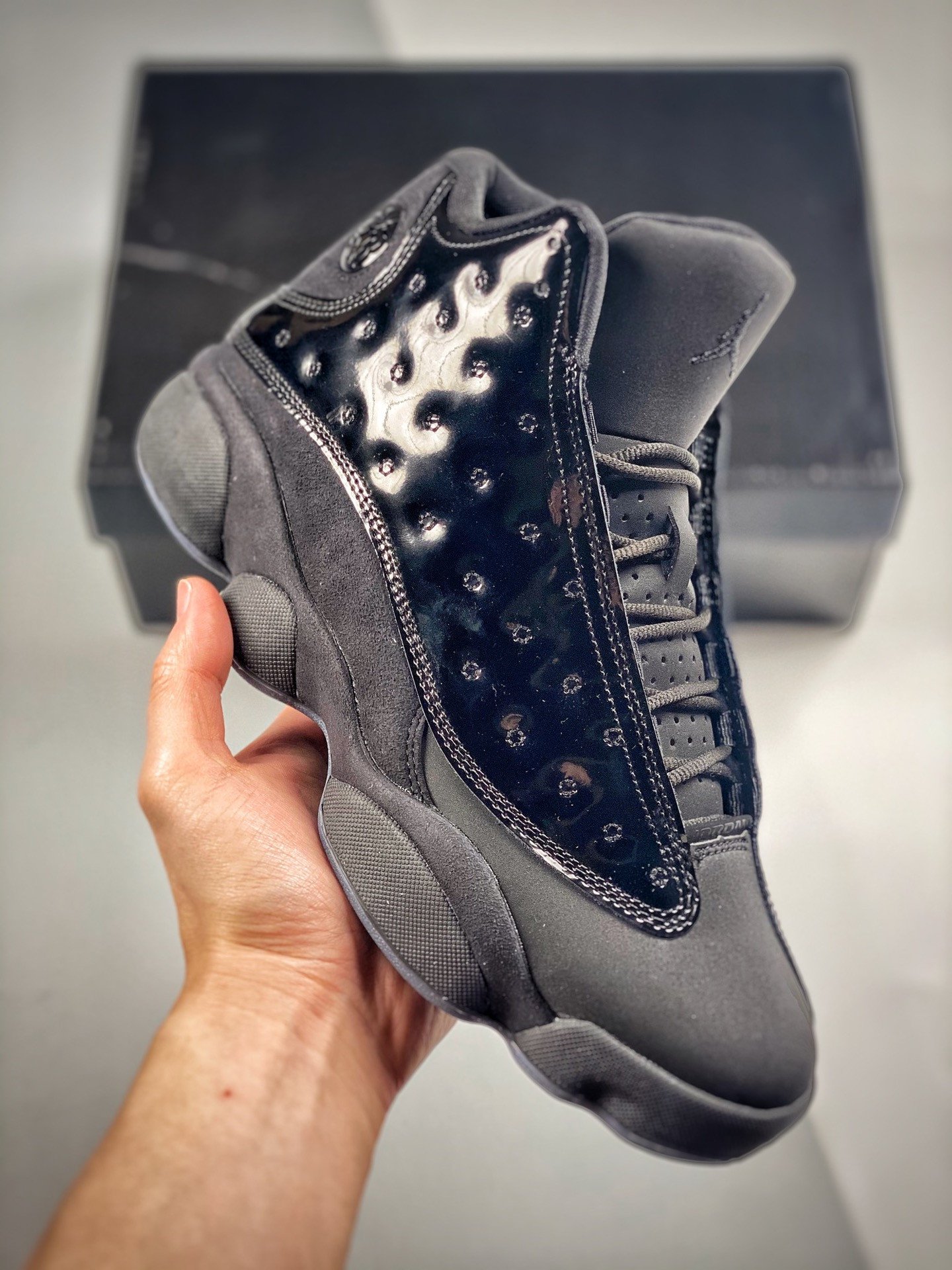 Air Jordan 13 Cap and Gown Black 414571-012