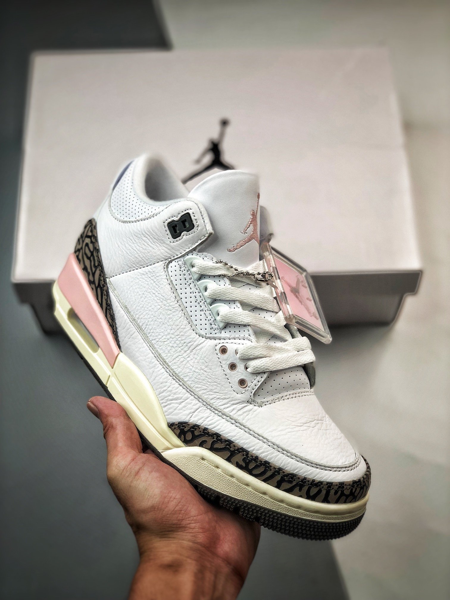 Air Jordan 3 Neapolitan White/Dark Mocha-Atmosphere CK9246-102