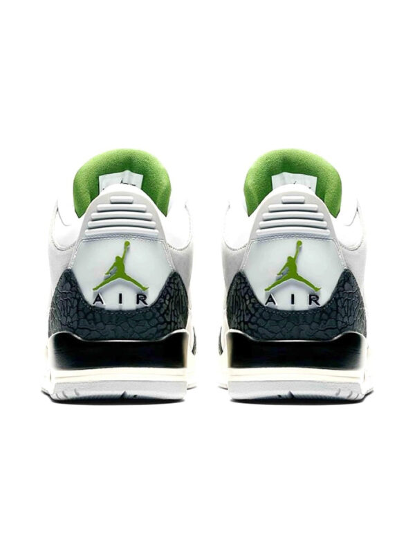 Air Jordan 3 Retro Chlorophyll - Image 3