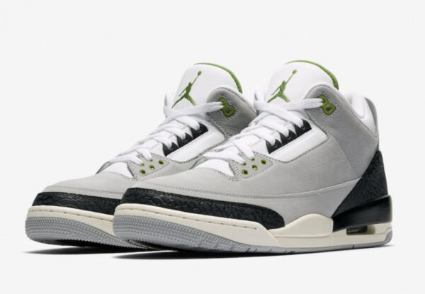 Air Jordan 3 Retro Chlorophyll - Image 2