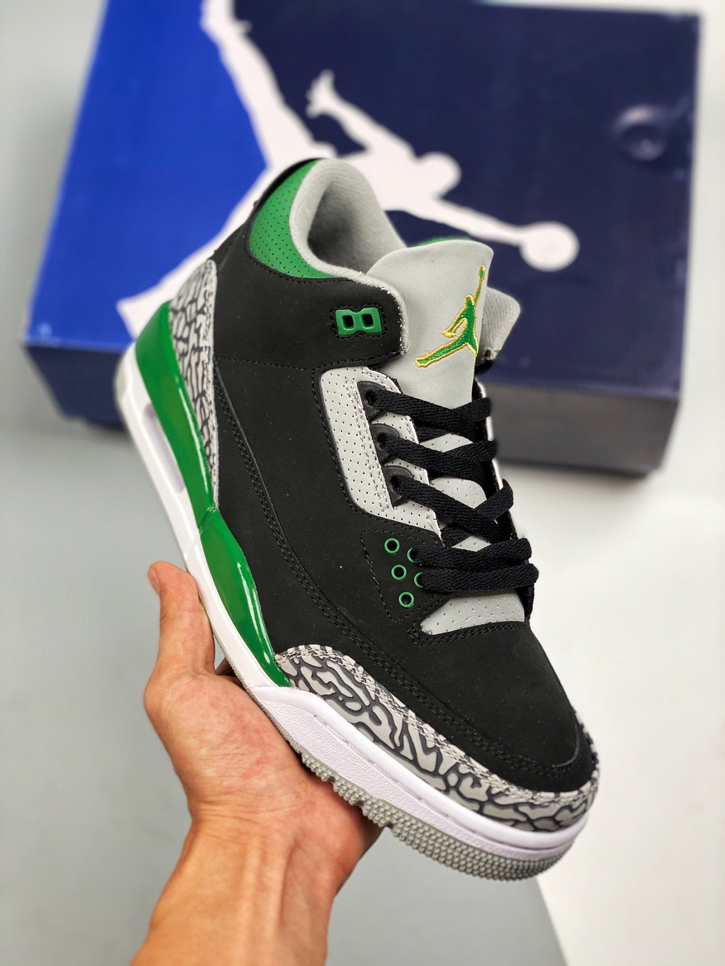 Air Jordan 3 Retro Pine Green/Black/White CT8532-030