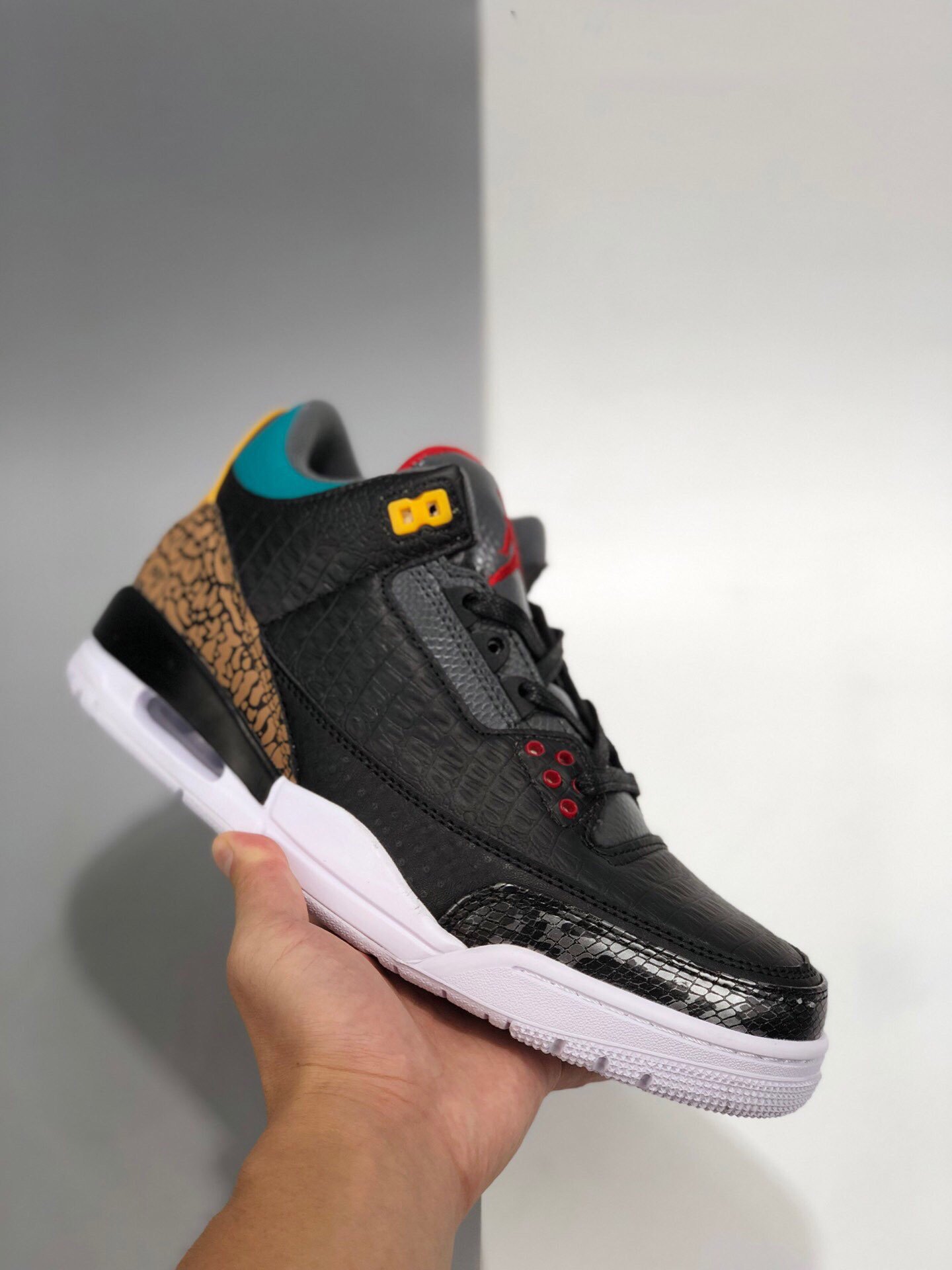Air Jordan 3 SE Animal Instinct 2.0 Black/White-Gorge Green CV3583-003