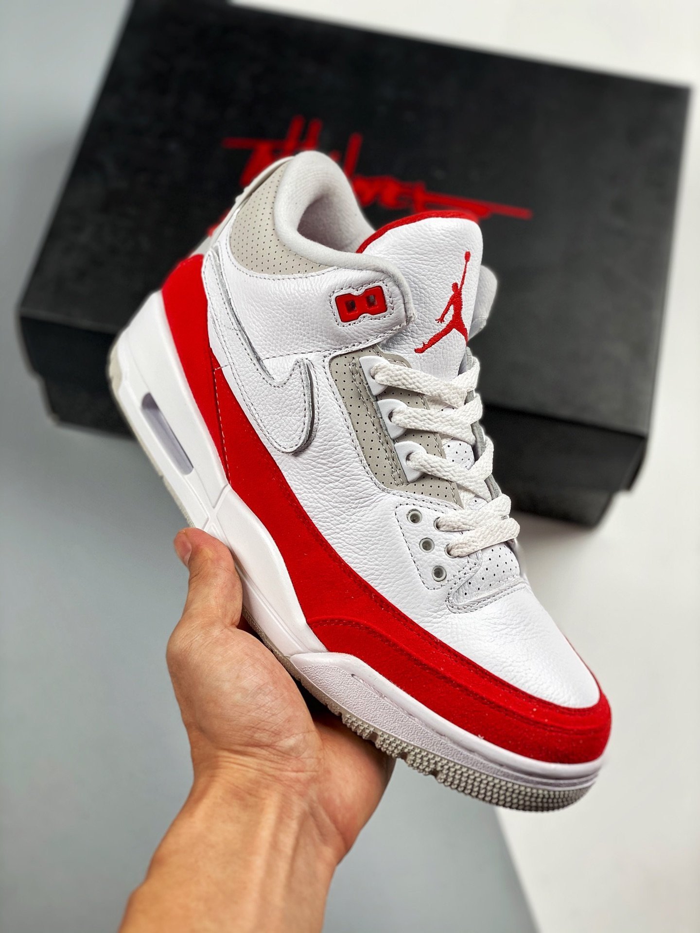 Air Jordan 3 Tinker Air Max 1 University Red/White CJ0939-100