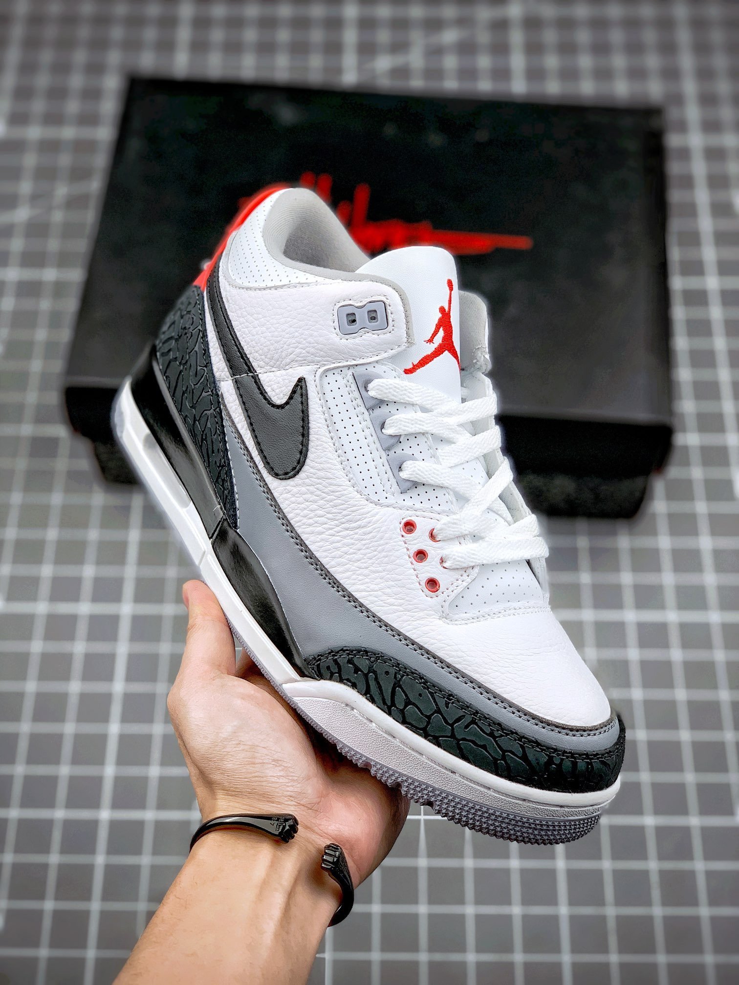 Air Jordan 3 Tinker NRG Fire Red AQ3835-160