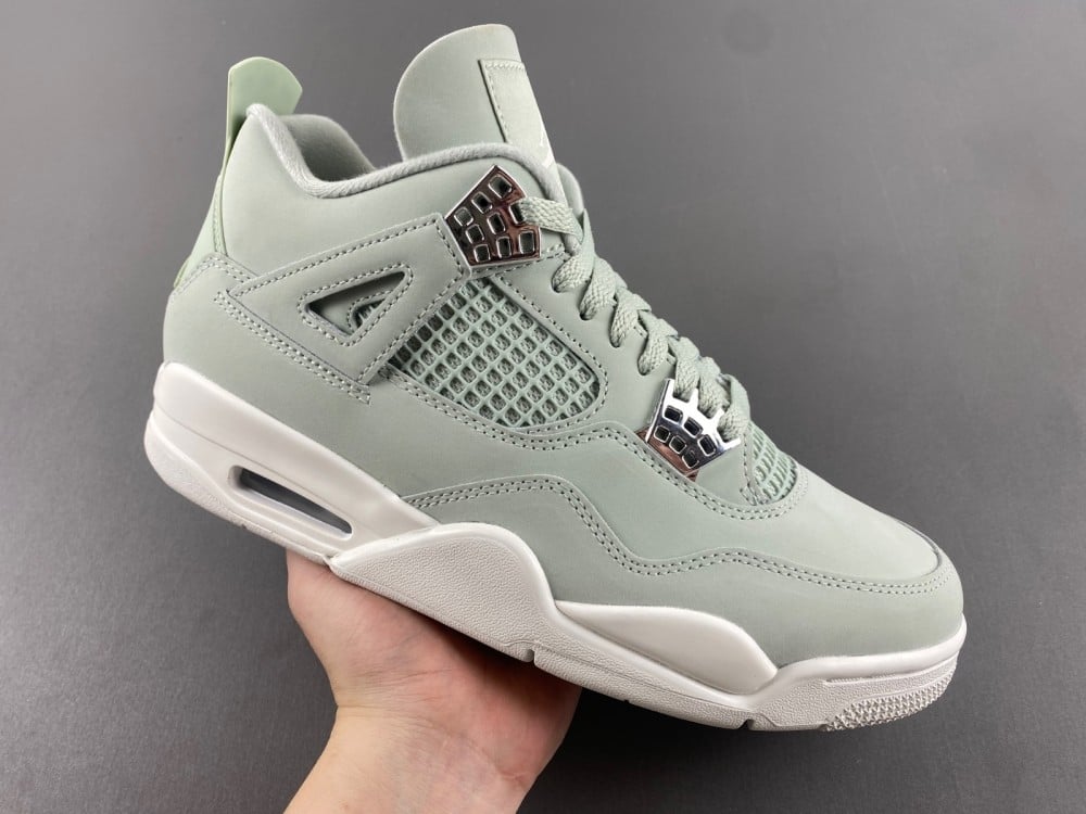 Air Jordan 4 "Seafoam/Sail"