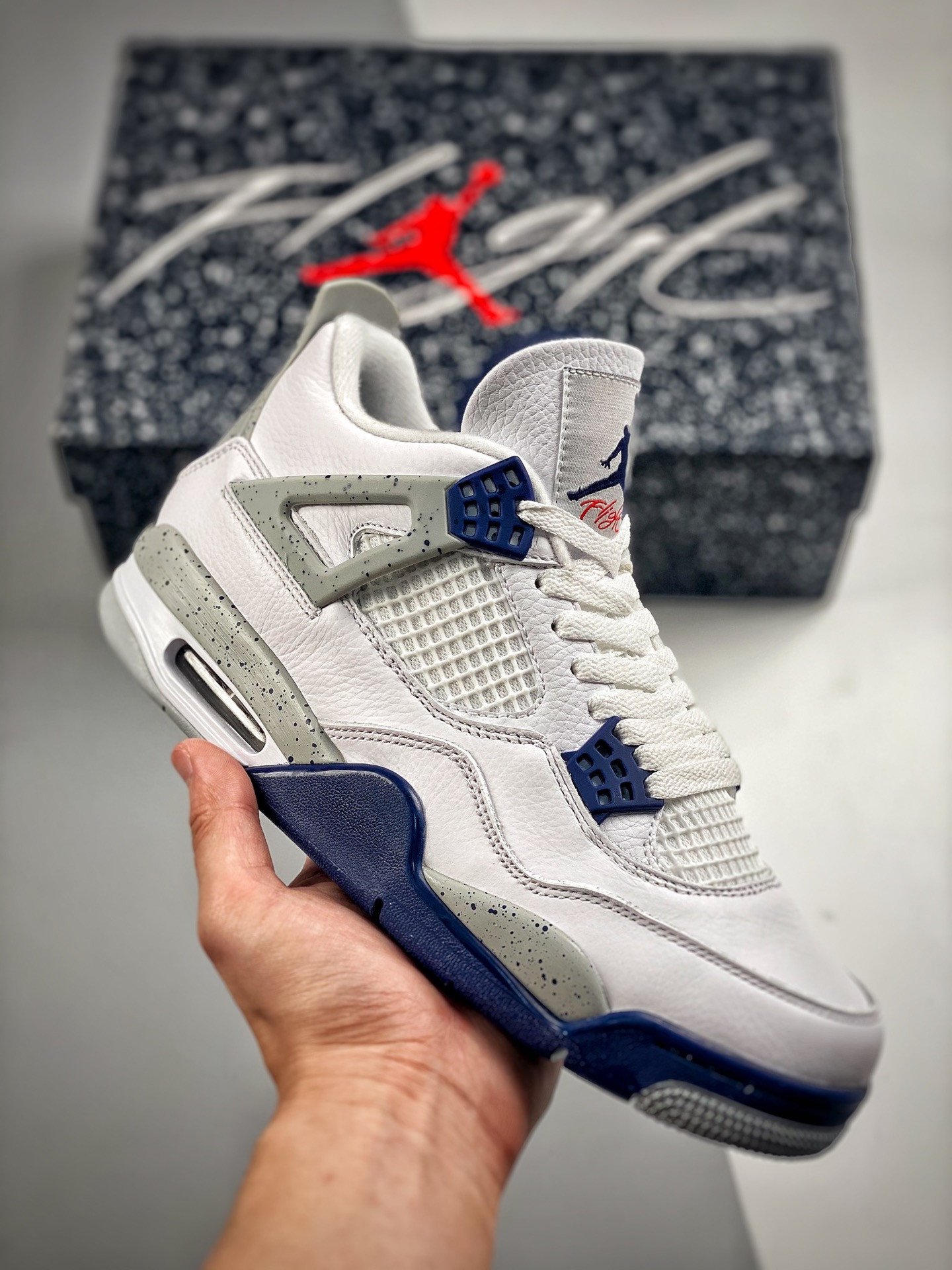 Air Jordan 4 White/Midnight Navy/Light Smoke Grey/Fire Red DH6927-140