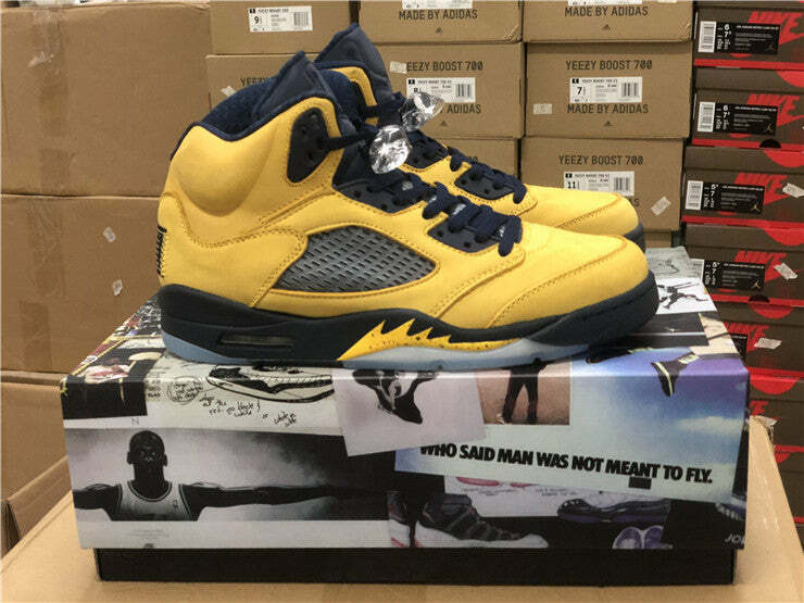 Air Jordan 5 Retro Michigan (2019)