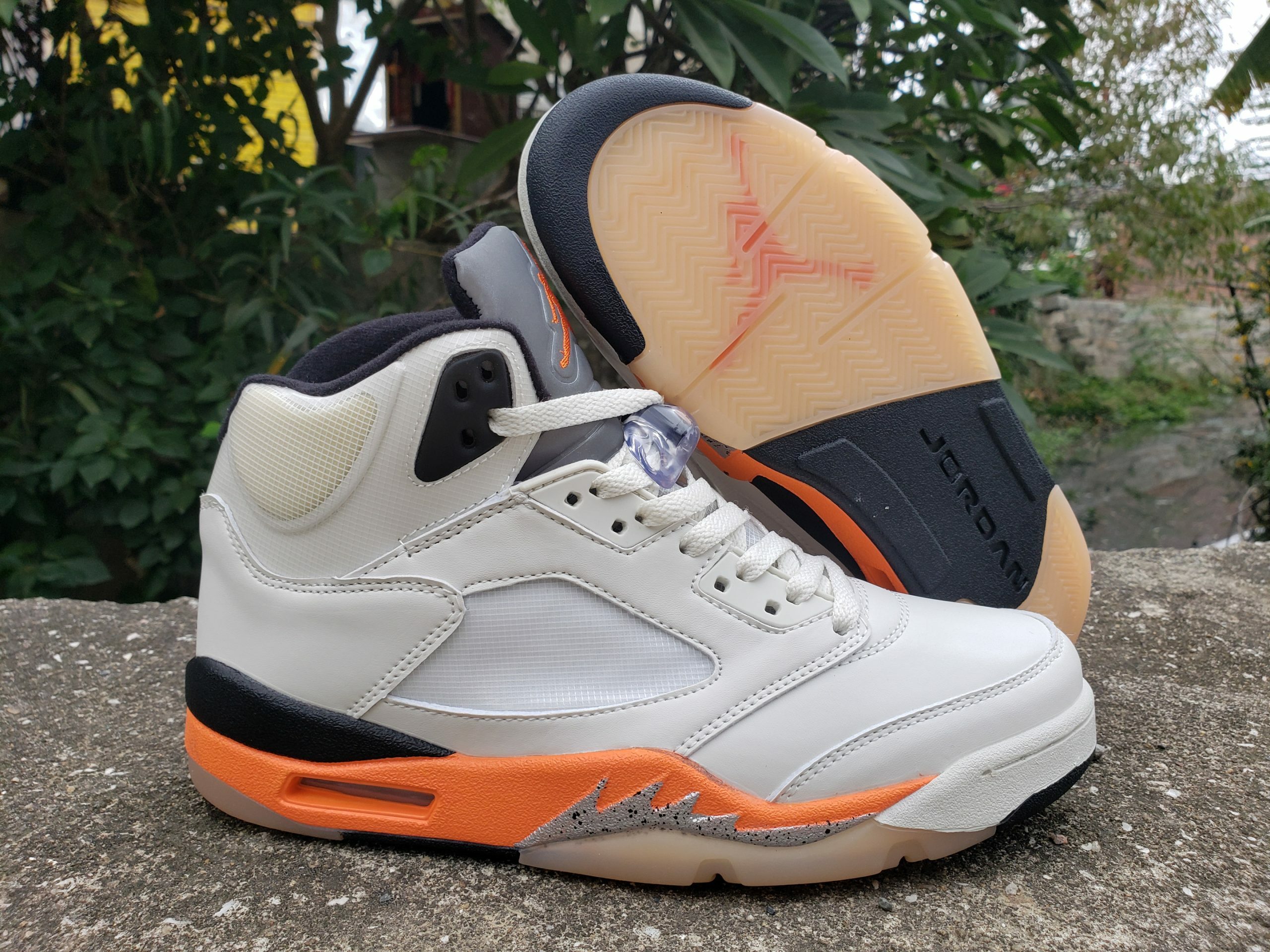 Air Jordan 5 Retro Shattered Backboard Total Orange White Multi-Color DC1060-100 Men's Size 7 - 12 US