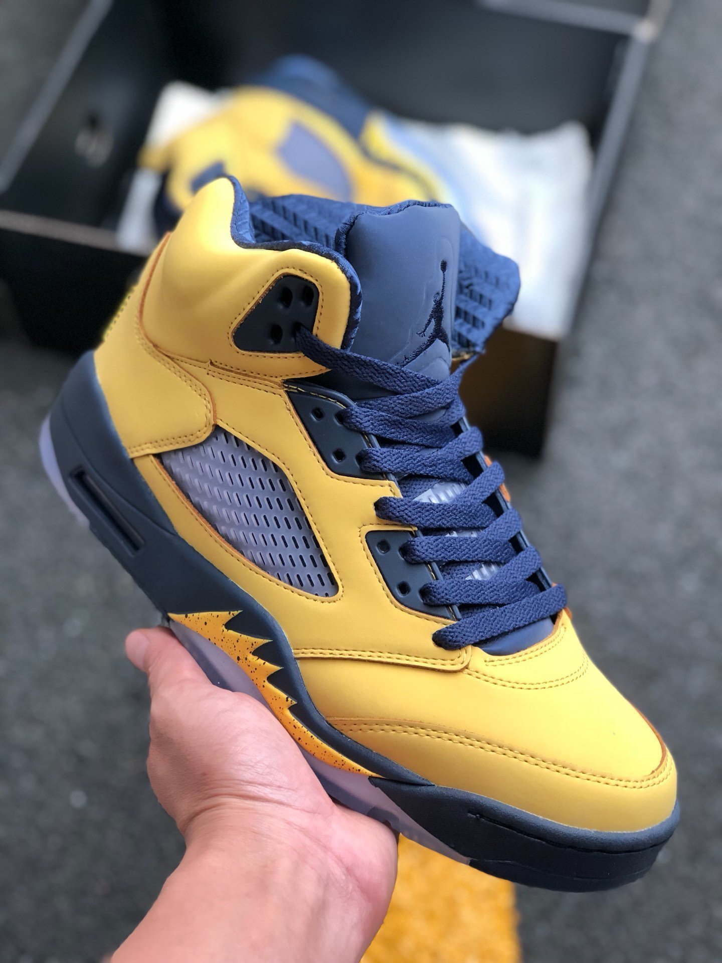 Air Jordan 5 SP Amarillo/College Navy-Amarillo CQ9541-704