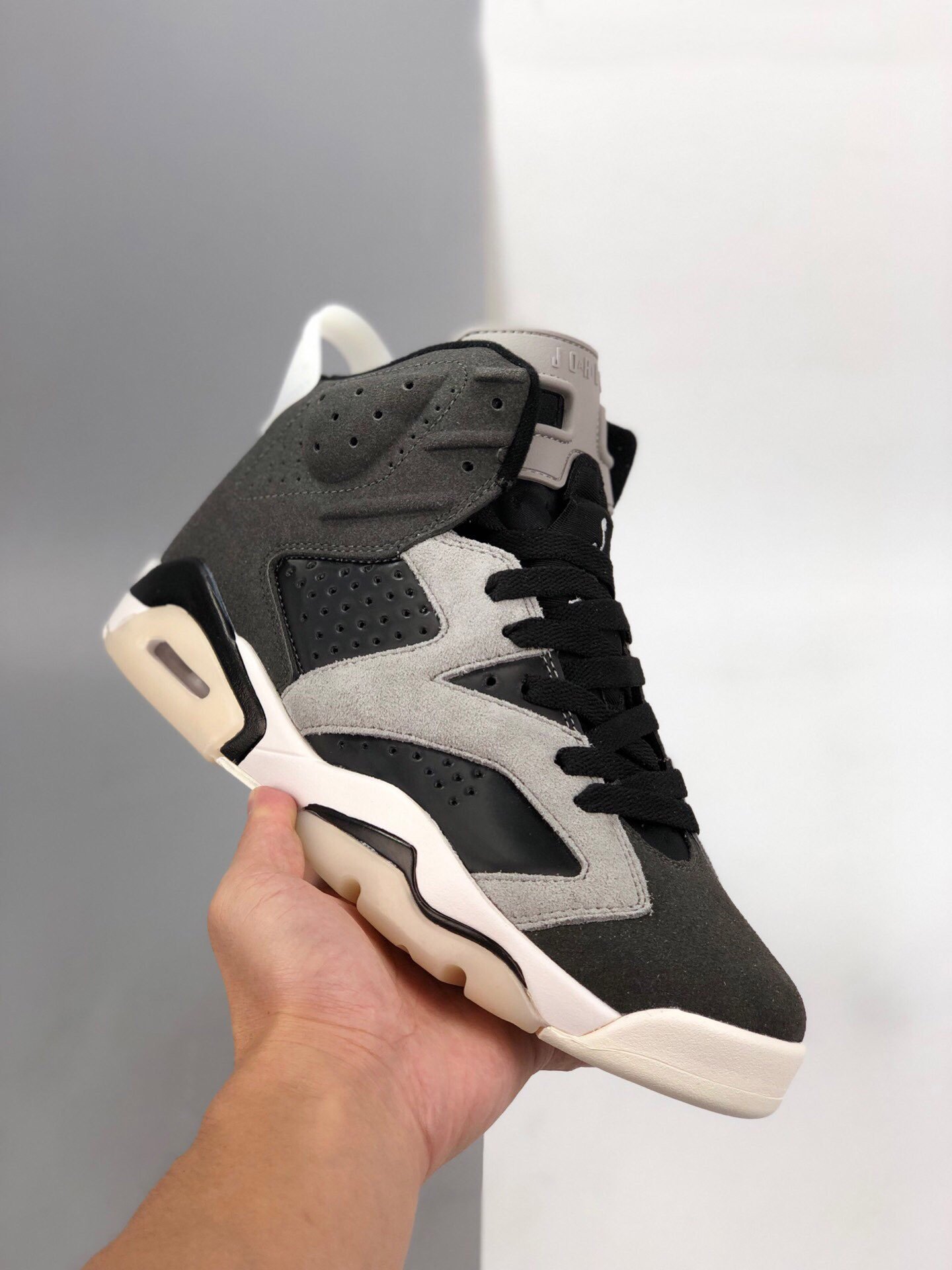 Air Jordan 6 Tech Chrome CK6635-001