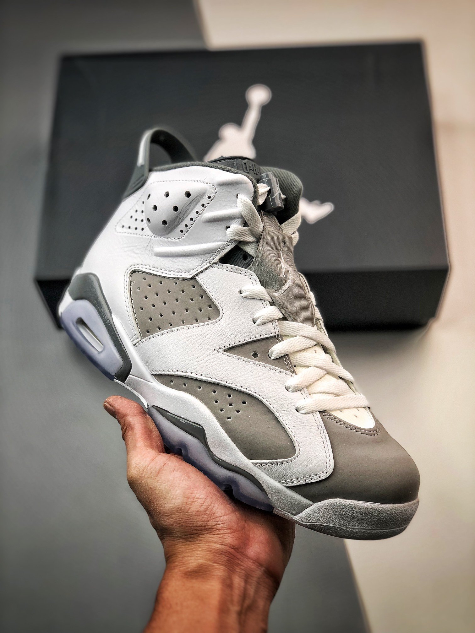 Air Jordan 6 White/Medium Grey-Cool Grey CT8529-100