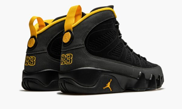 Air Jordan 9 Retro University Gold - Image 5