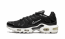 AIR MAX PLUS MNS WMNS "Black / White"